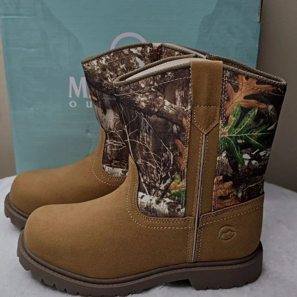 NIB Magellan Outdoors Kids' Boone Realtree Edge Boots Sz Kids 4